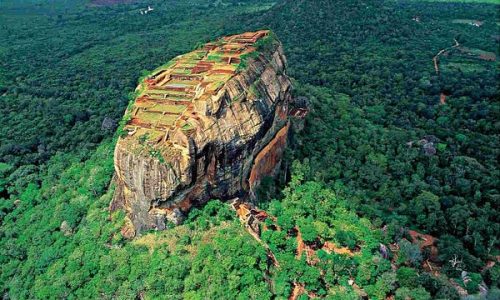 um-palacio-no-topo-da[1]